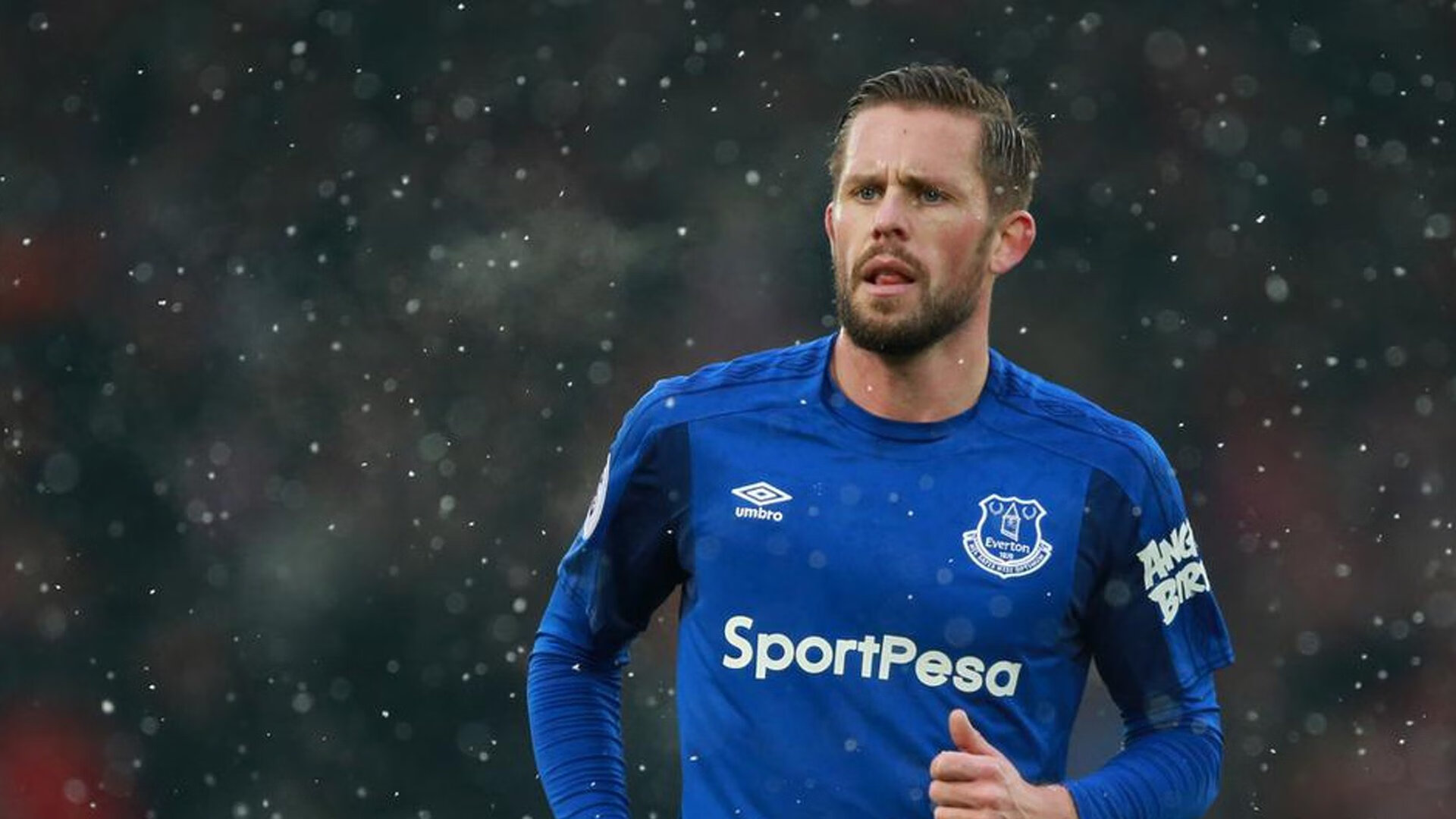 詹姆斯巅峰对决，蒂姆与50激战拜仁分钟，挺进下一轮胜负难料！